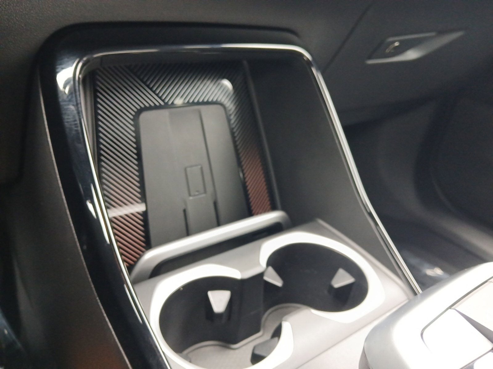 2025 BMW X2 xDrive28i W/ PANORAMIC ROOF & HEADS-UP DISPLAY