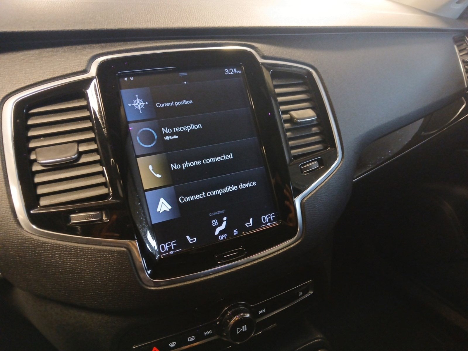 2018 Volvo XC90 T5 Momentum 3RD ROW SEAT W/ 7 PASSENGER CAPACITY