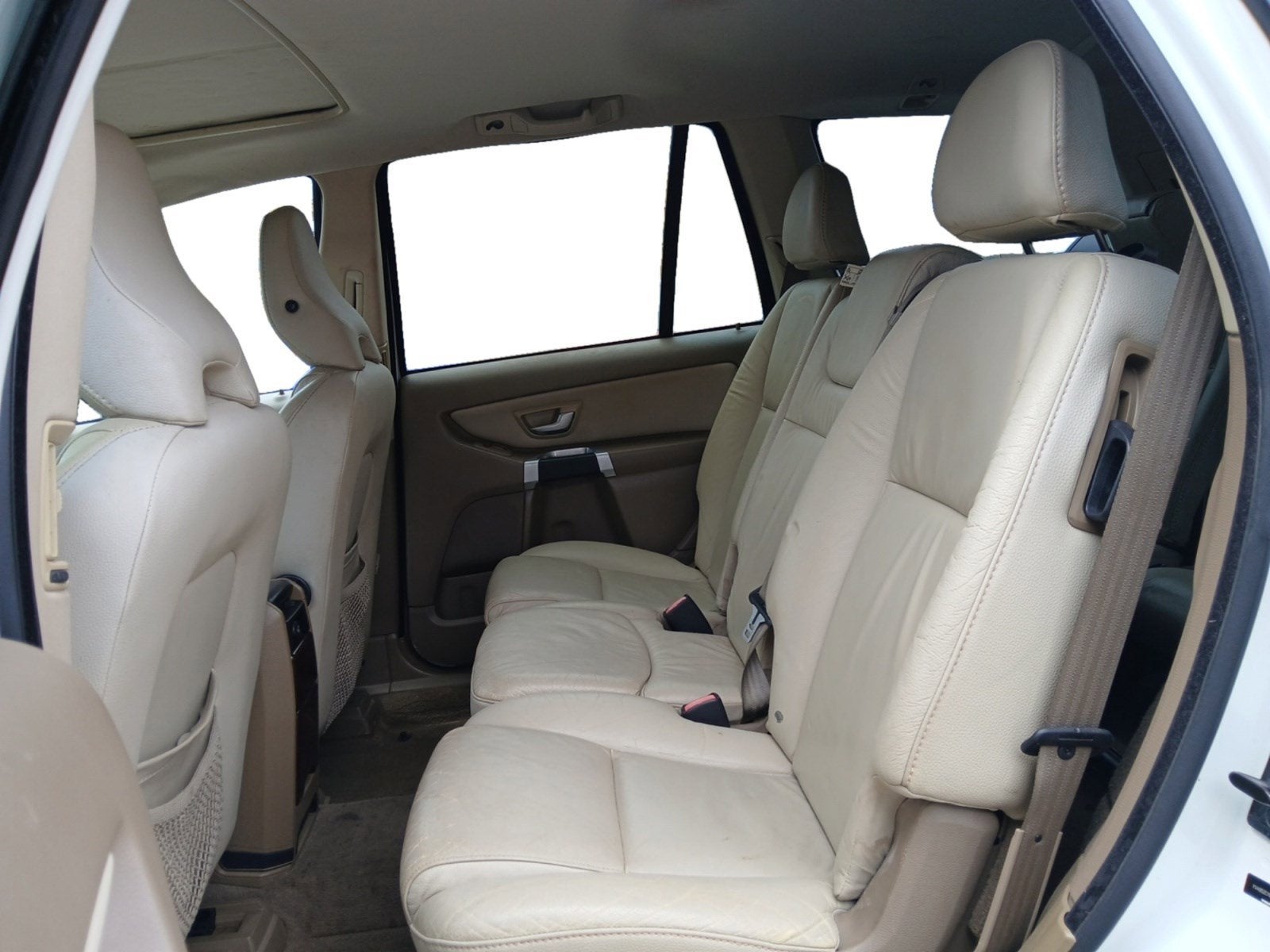 2011 Volvo XC90 3.2 W/ LEATHER & REAR PARK ASSIST
