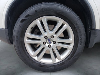 2011 Volvo XC90 3.2 W/ LEATHER & REAR PARK ASSIST