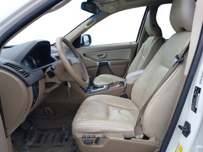 2011 Volvo XC90 3.2 W/ LEATHER & REAR PARK ASSIST