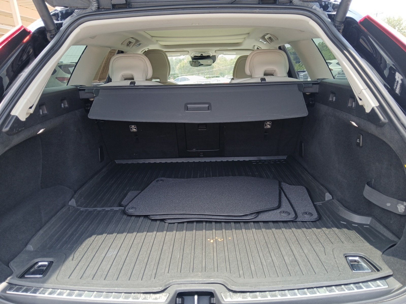2019 Volvo V90 Cross Country T6 AWD