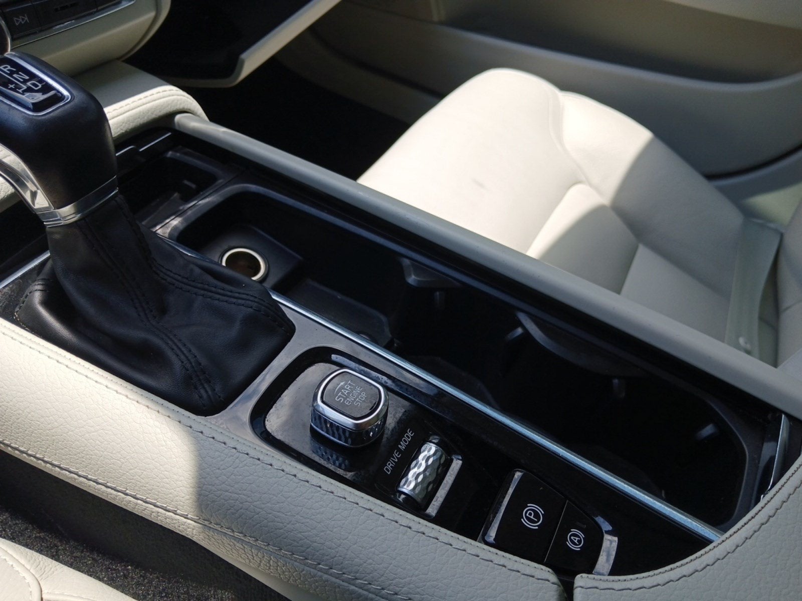 2019 Volvo V90 Cross Country T6 AWD