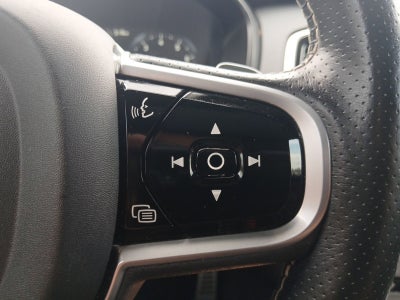 2019 Volvo XC90 T6 R-Design