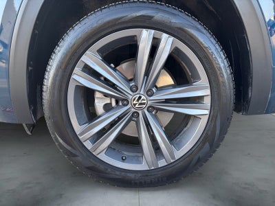 2021 Volkswagen Atlas Cross Sport 3.6L V6 SE w/Technology R-Line
