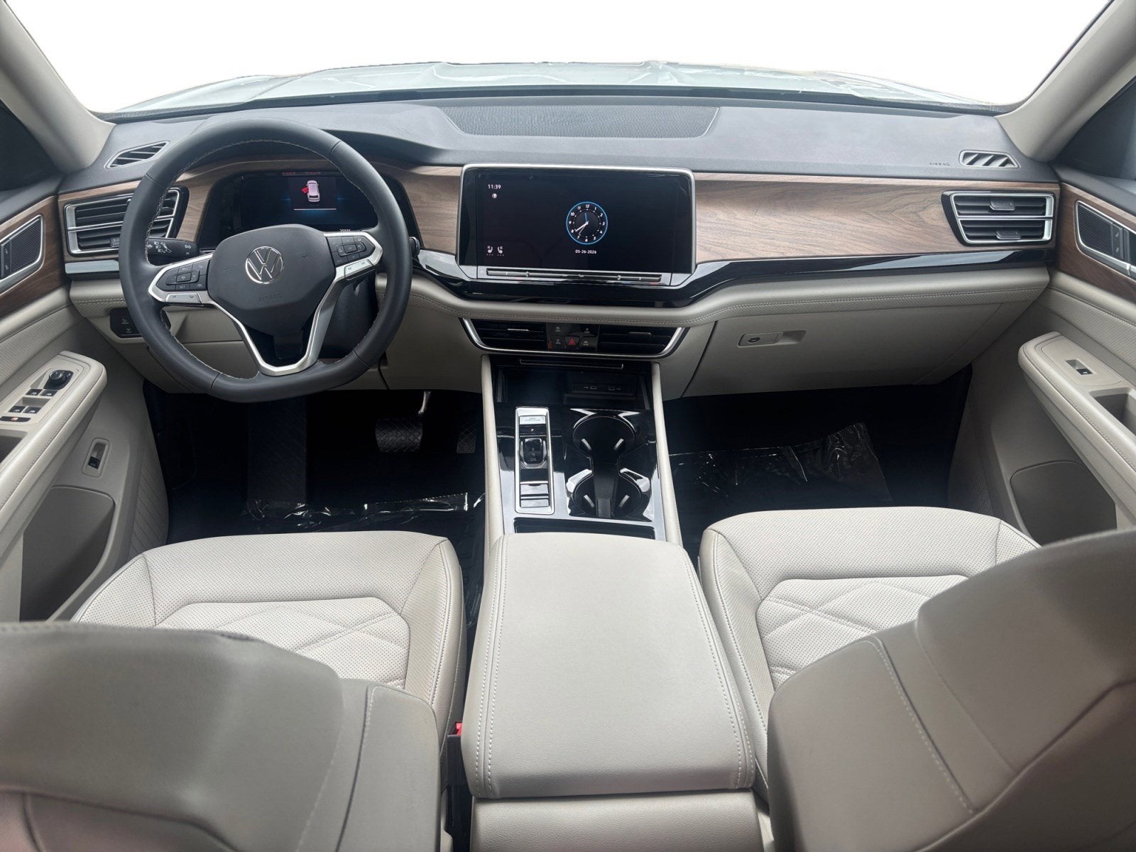 2024 Volkswagen Atlas 2.0T SE w/Technology