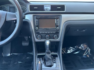 2015 Volkswagen Passat 1.8T Wolfsburg Edition