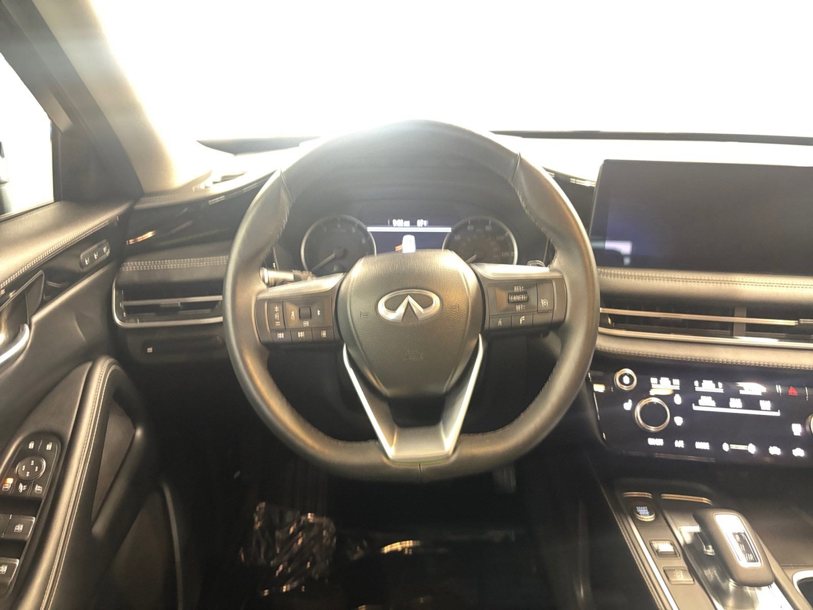 2025 INFINITI QX60 PURE