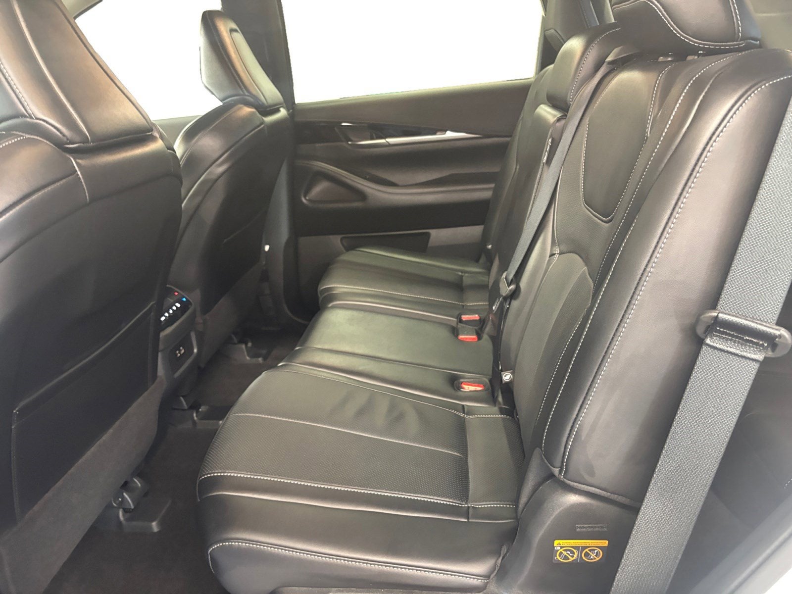 2025 INFINITI QX60 PURE