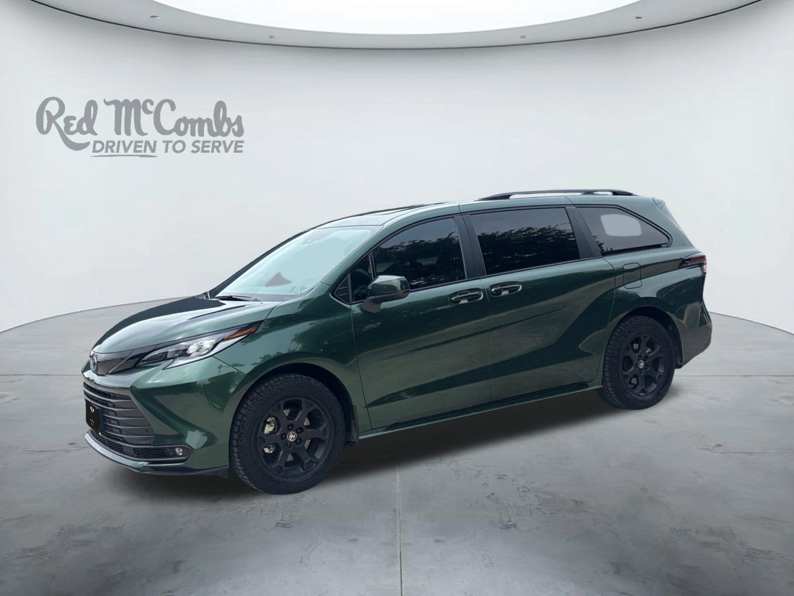 2025 Toyota Sienna Woodland Edition