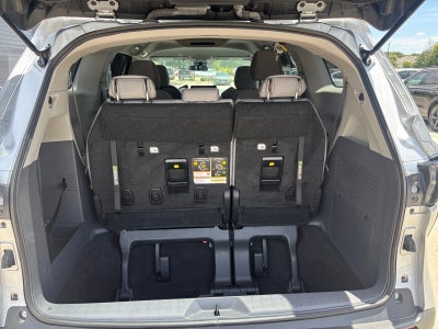 2023 Toyota Sienna LE 8 Passenger