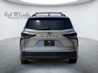 2023 Toyota Sienna LE 8 Passenger