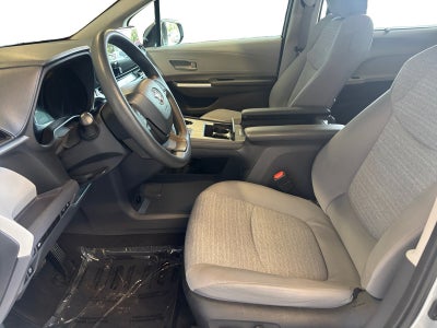 2023 Toyota Sienna LE 8 Passenger