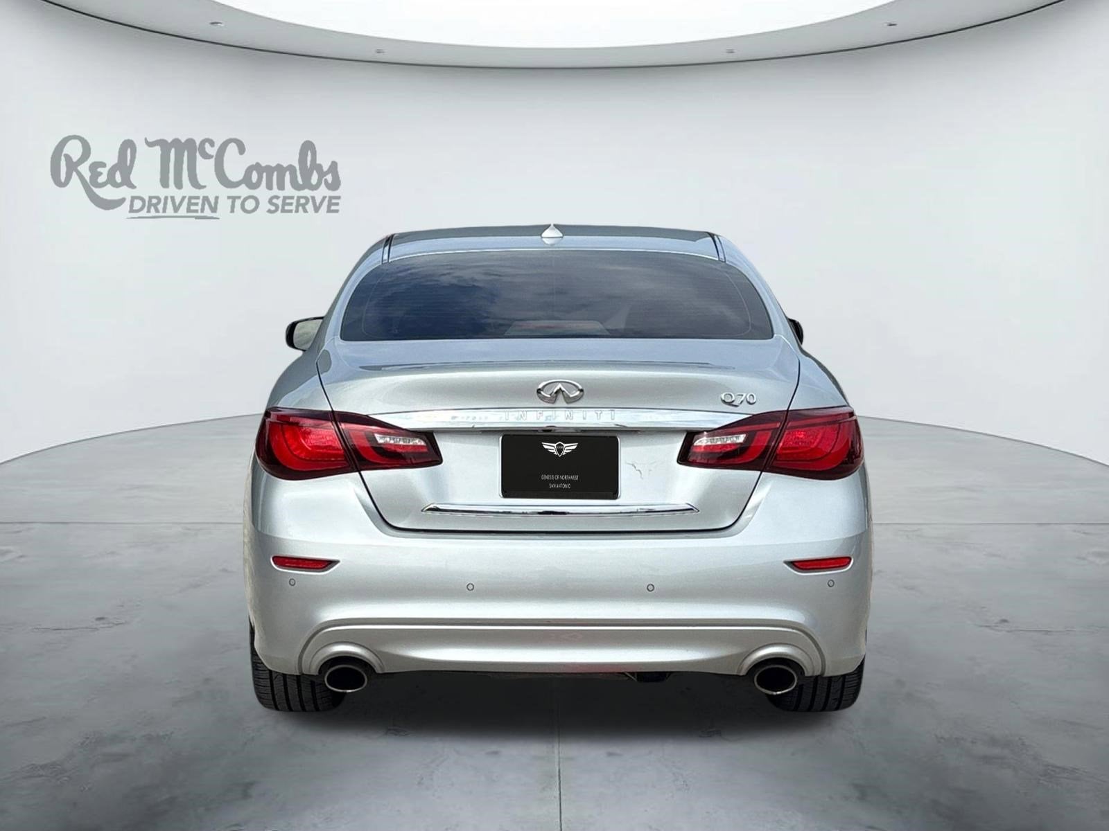 2015 INFINITI Q70 3.7