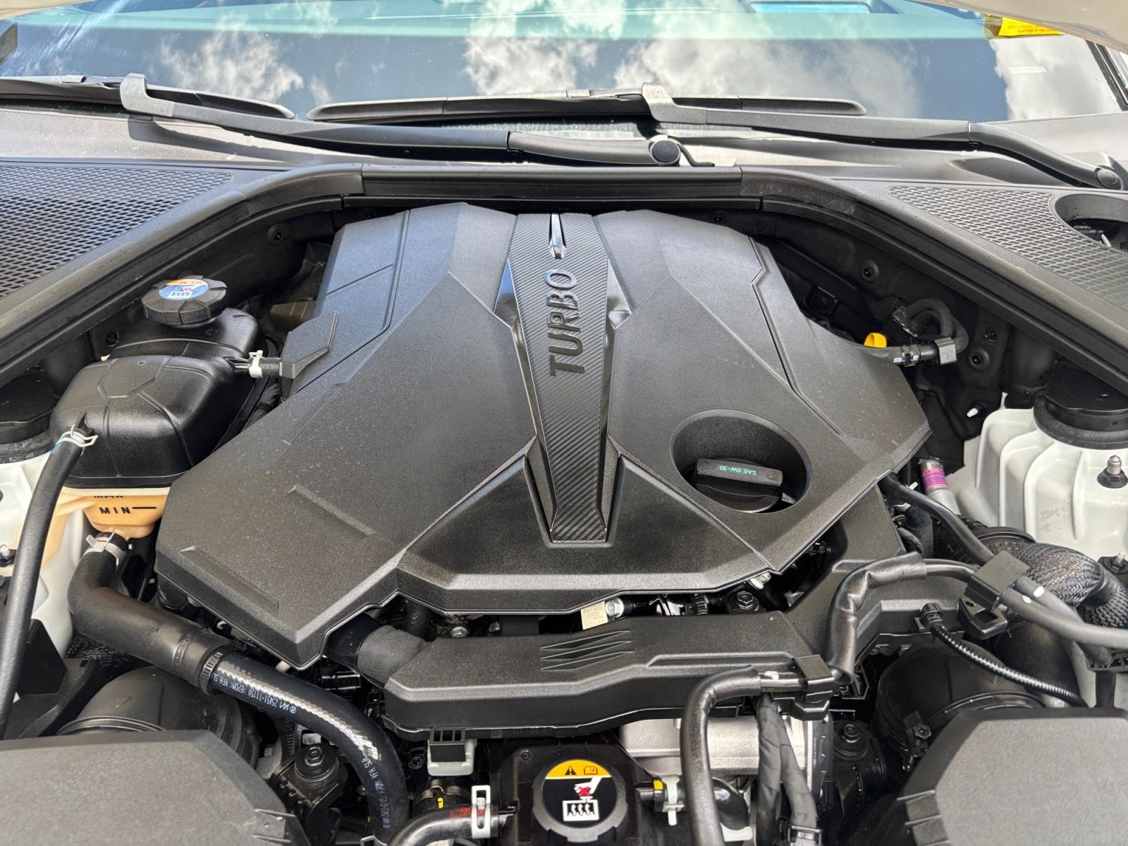 2024 Genesis G90 3.5T e-SC