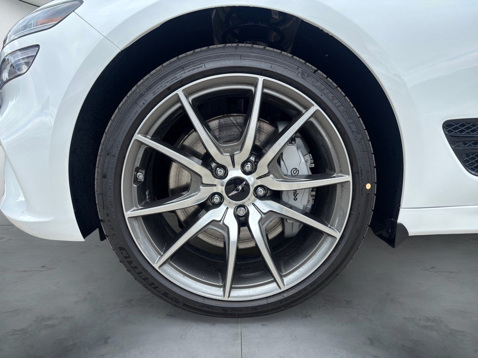 2027 Genesis G70 2.5T