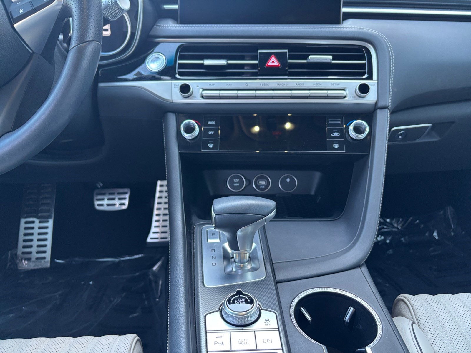 2024 Genesis G70 2.5T