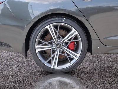 2025 Genesis G70 2.5T Sport Prestige