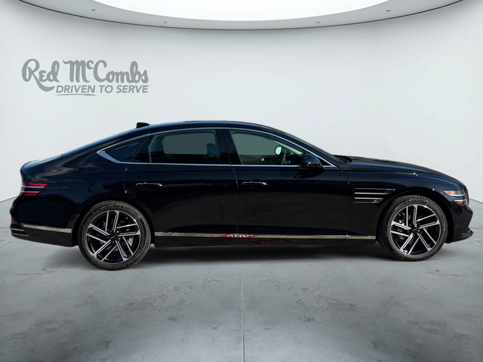 2027 Genesis G80 Base