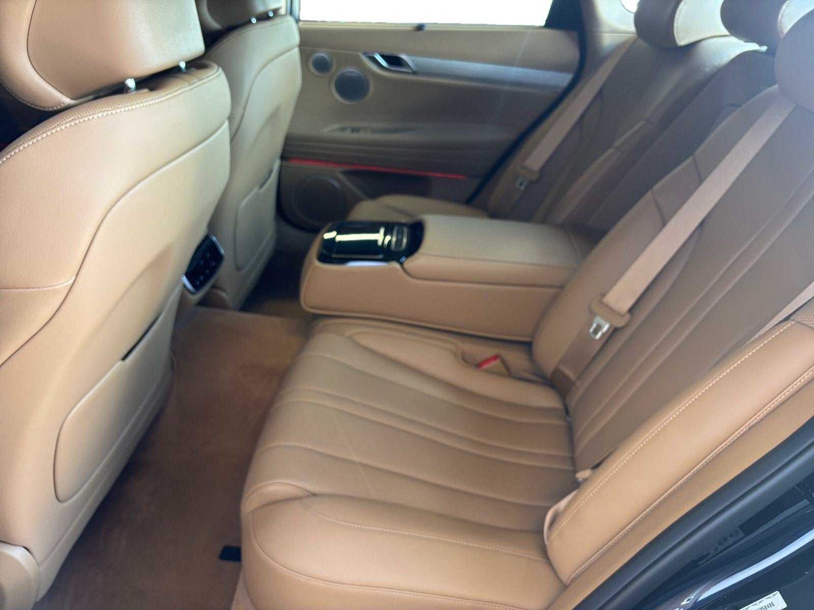 2027 Genesis G80 2.5T Advanced