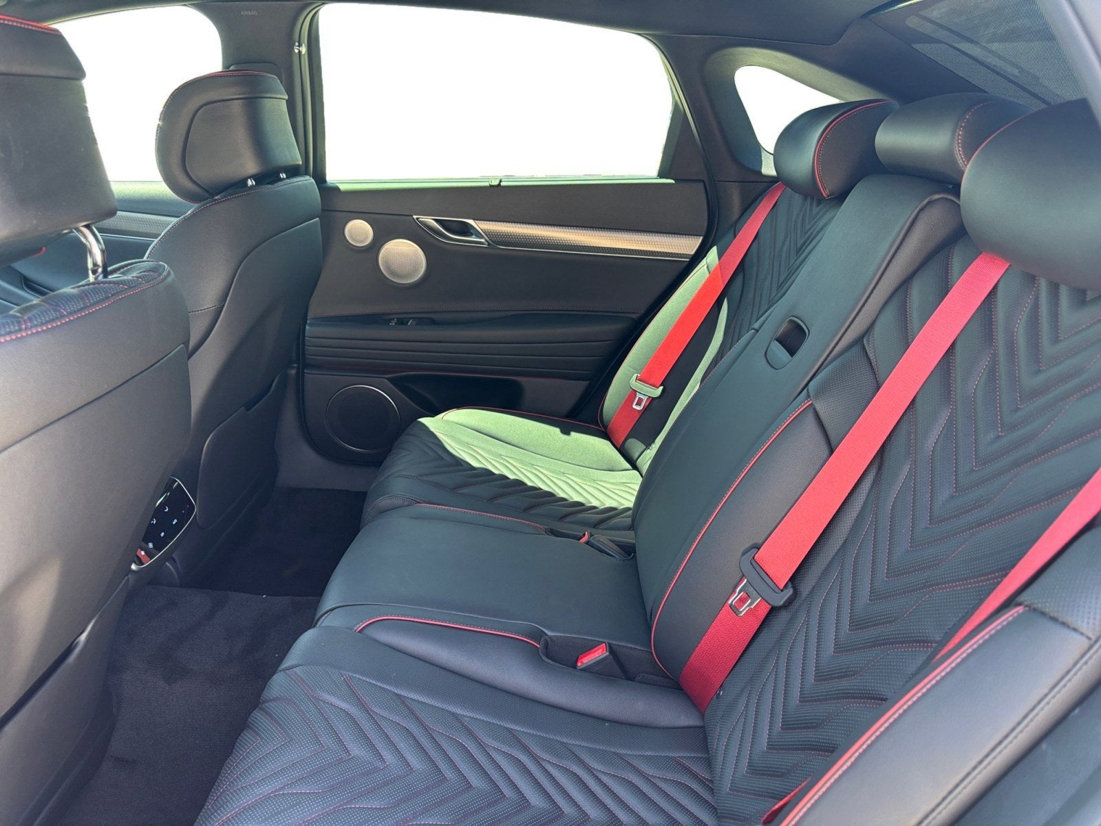 2025 Genesis G80 3.5T SPORT ADVANCED