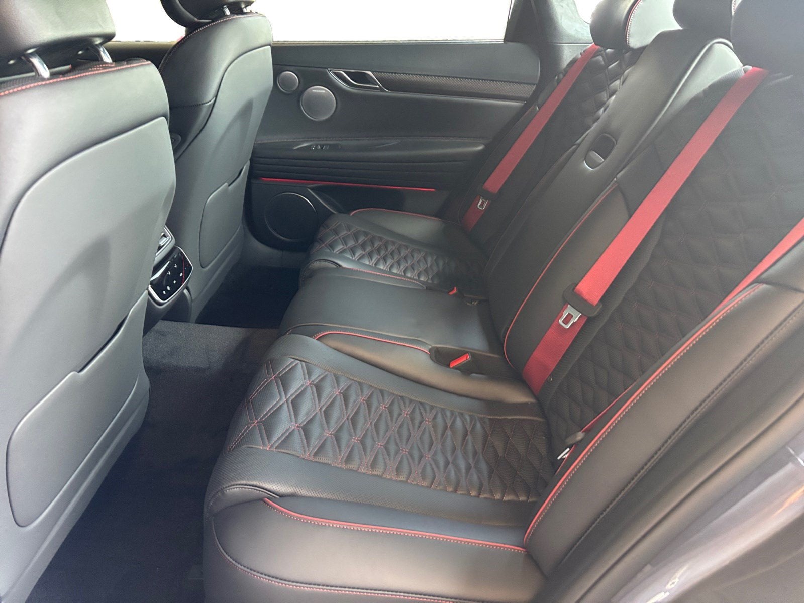 2027 Genesis G80 3.3T Sport