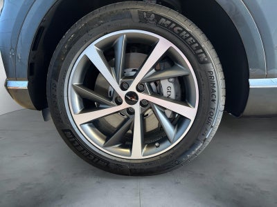 2027 Genesis GV80 Base