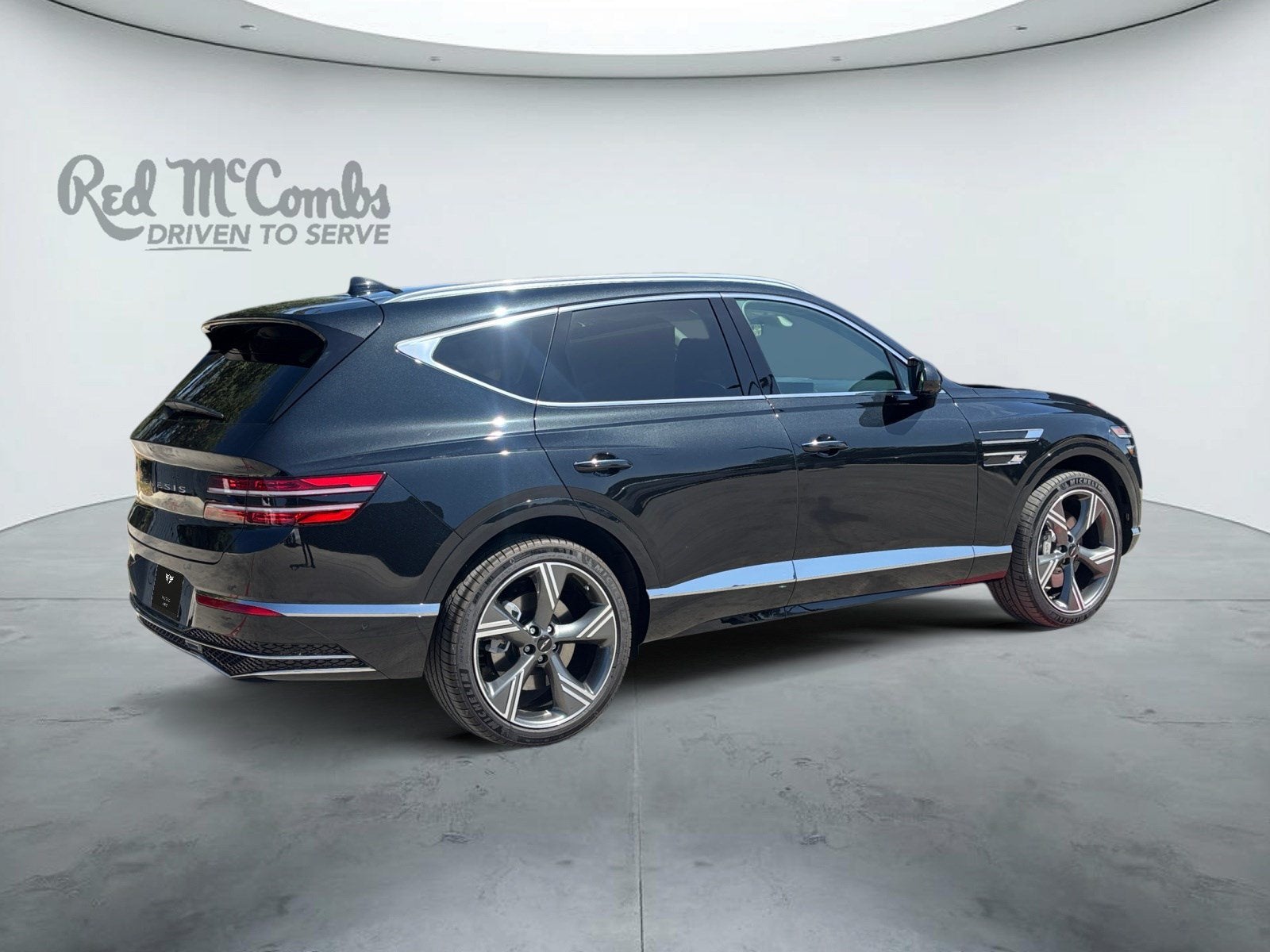 2027 Genesis GV80 Base