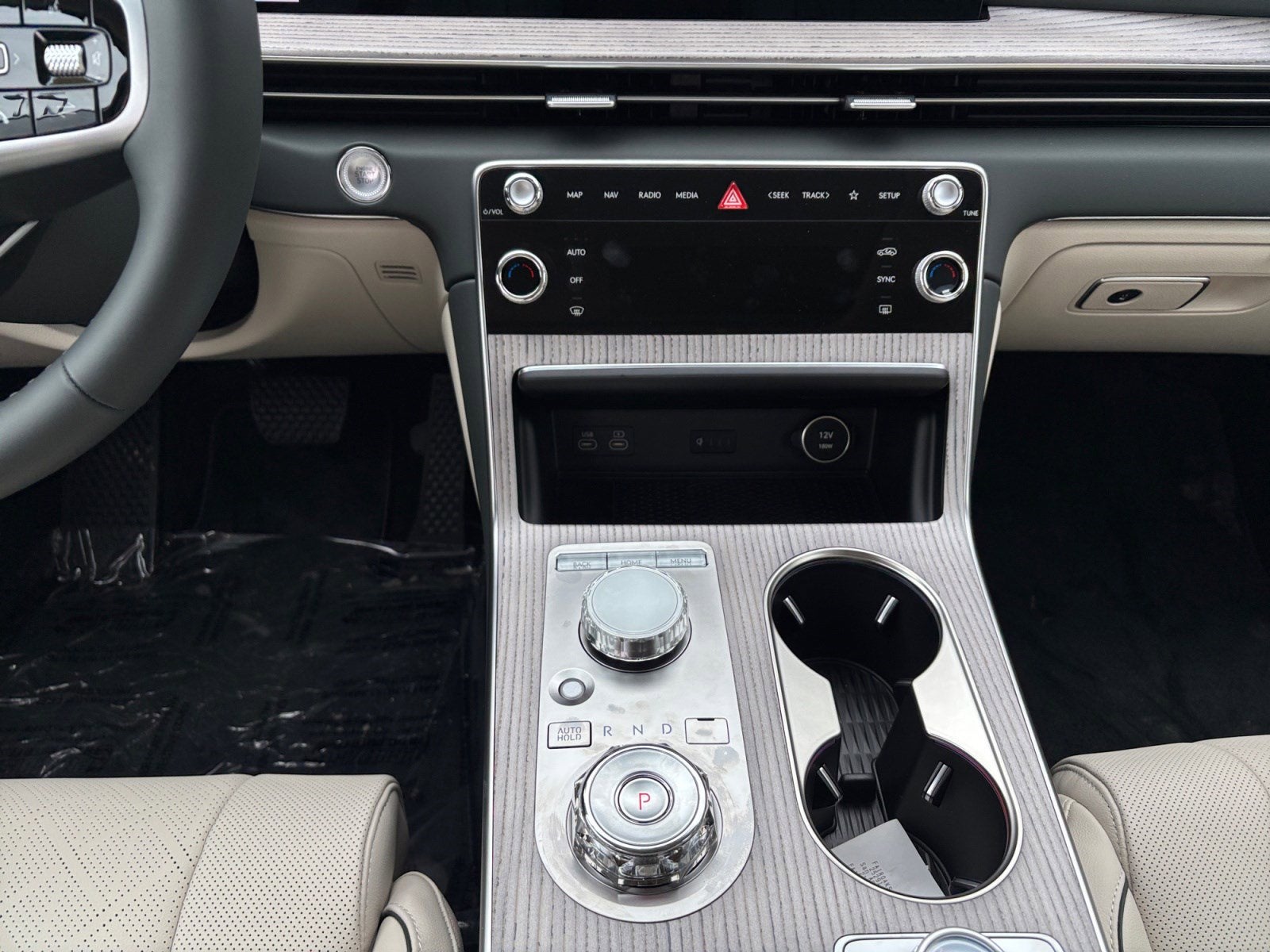 2026 Genesis GV80 2.5T PRESTIGE