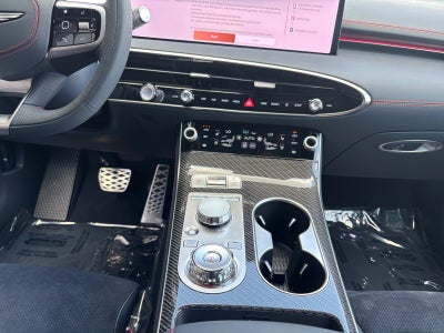 2027 Genesis GV70 Base