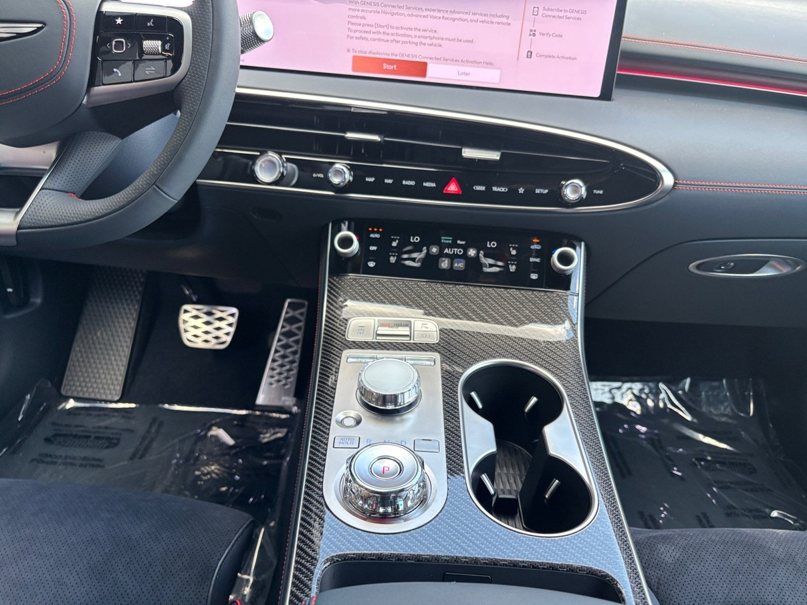 2027 Genesis GV70 Base