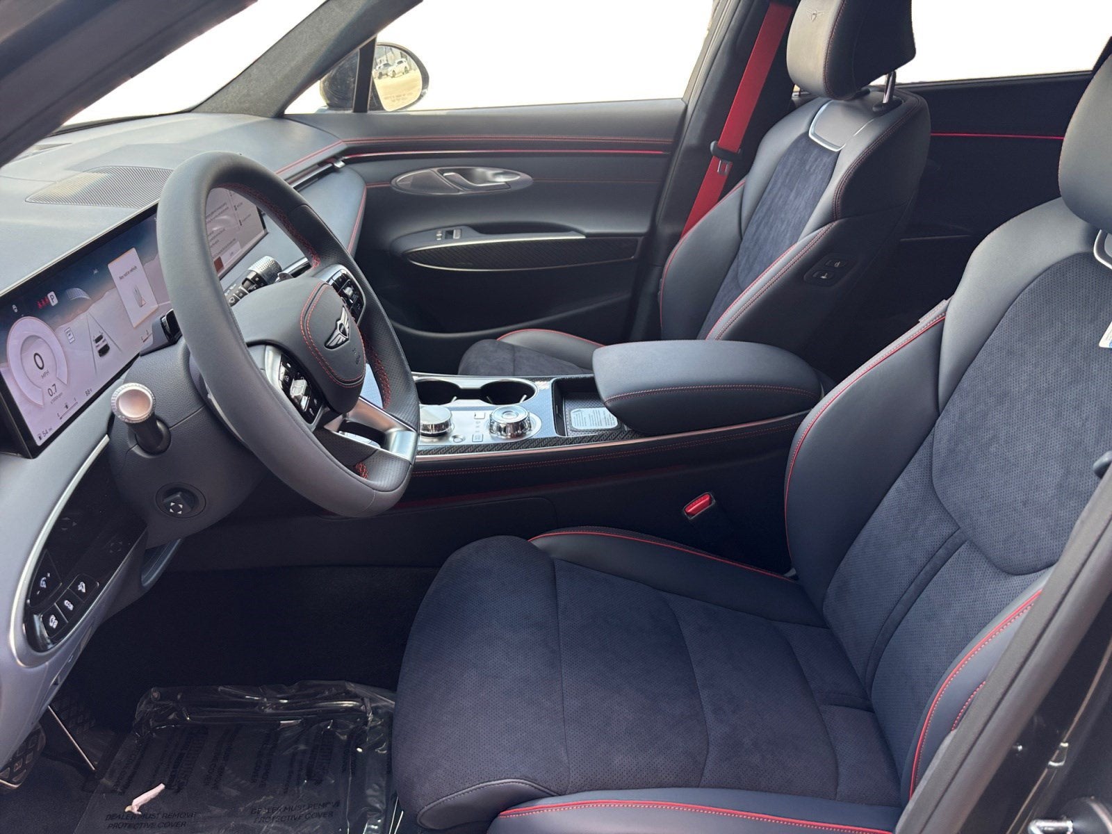 2027 Genesis GV70 Base