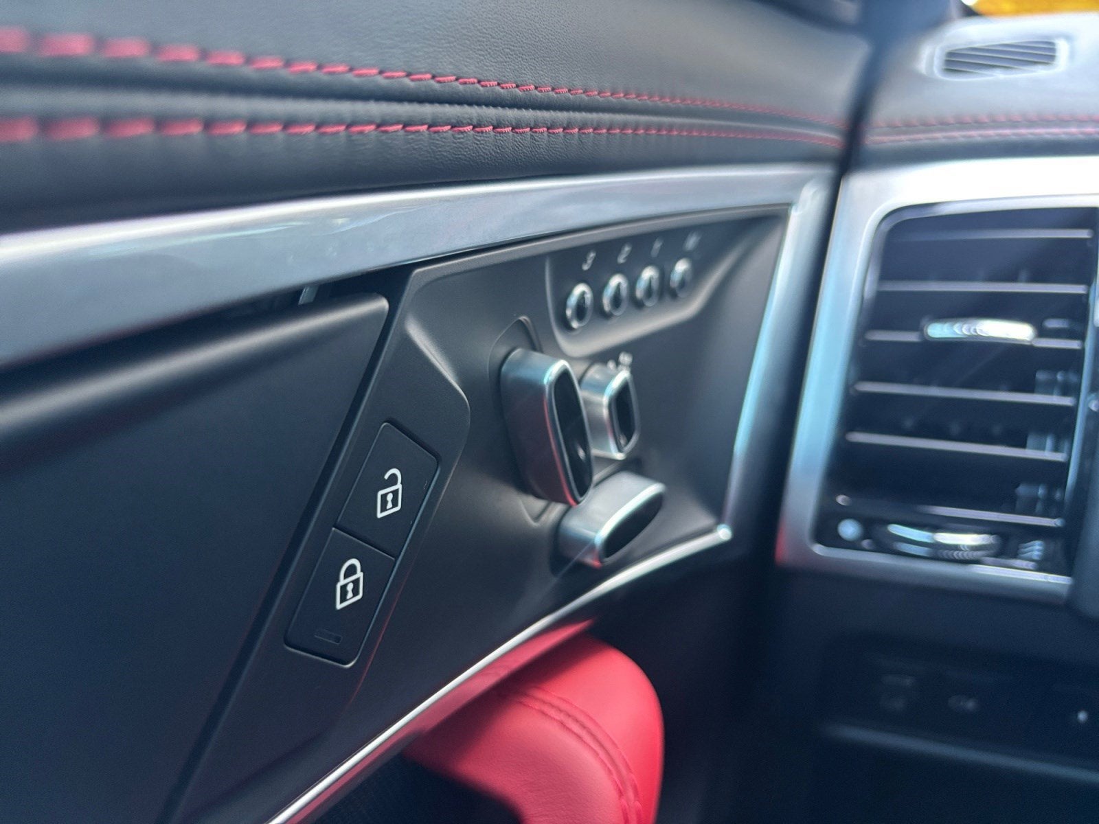 2023 Jaguar F-TYPE 2DR CPE RWD