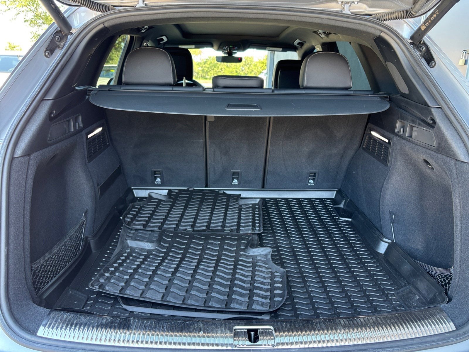2022 Audi SQ5 Premium Plus quattro