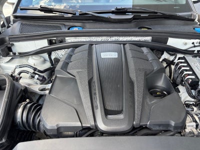 2020 Porsche Macan S