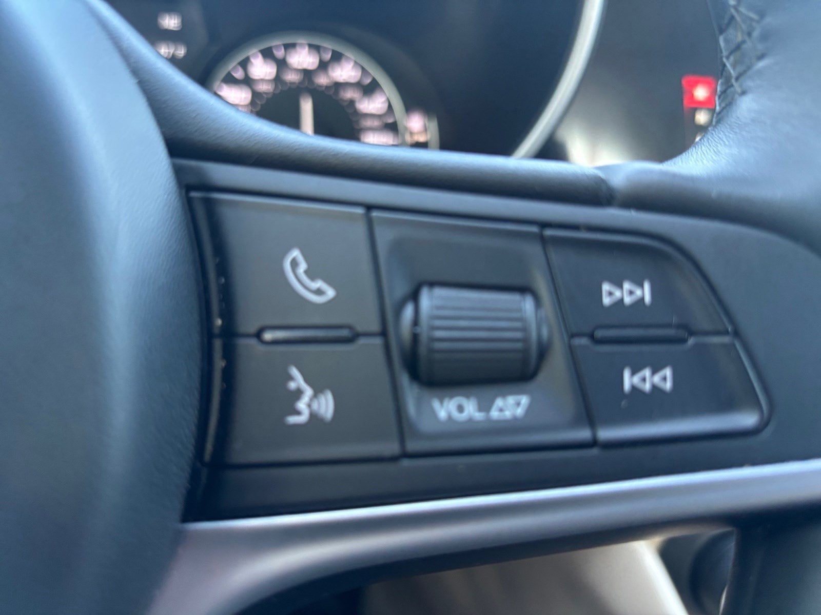 2019 Alfa Romeo Giulia Ti Lusso